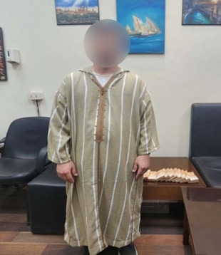 <strong>ضبط شخصين بميناء القاهرة الجوى حال محاولتهما تهريب مبالغ مالية عملات محلية وأجنبية </strong>