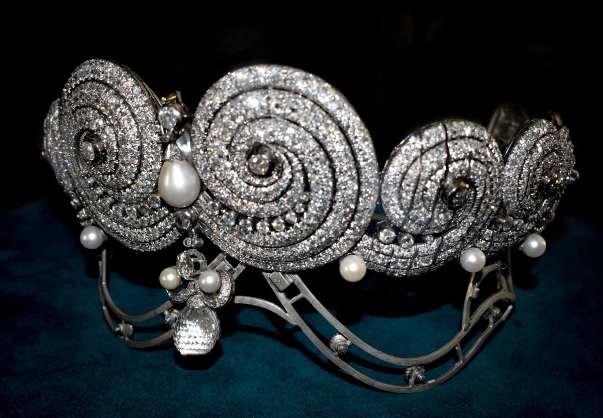  متحف المجوهرات الملكية بالإسكندرية يفتتح قاعة العرض الرئيسية  