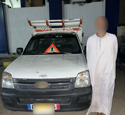 القبض علي سائق ربع نقل يسير عكس الإتجاه بالجيزة