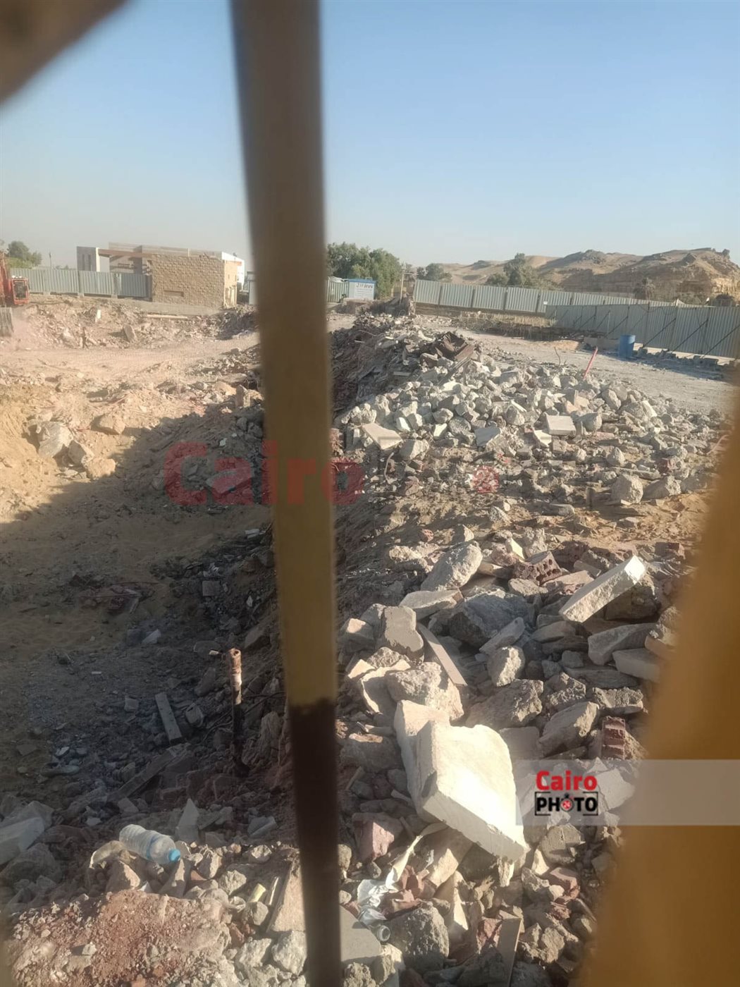 صور التكسير داخل منطقة أهرامات الجيزة 