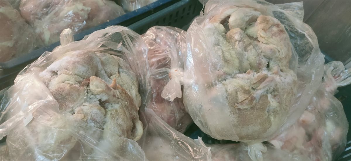 دواجن ولحوم فاسدة في حملات تموينية بالأقصر