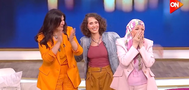 مشيرة إسماعيل وابنتها في ضيافة منى الشاذلي