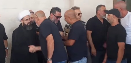 اللقطات الأولى من عزاء شقيق الفنان زياد برجي بحضور نجوم الفن