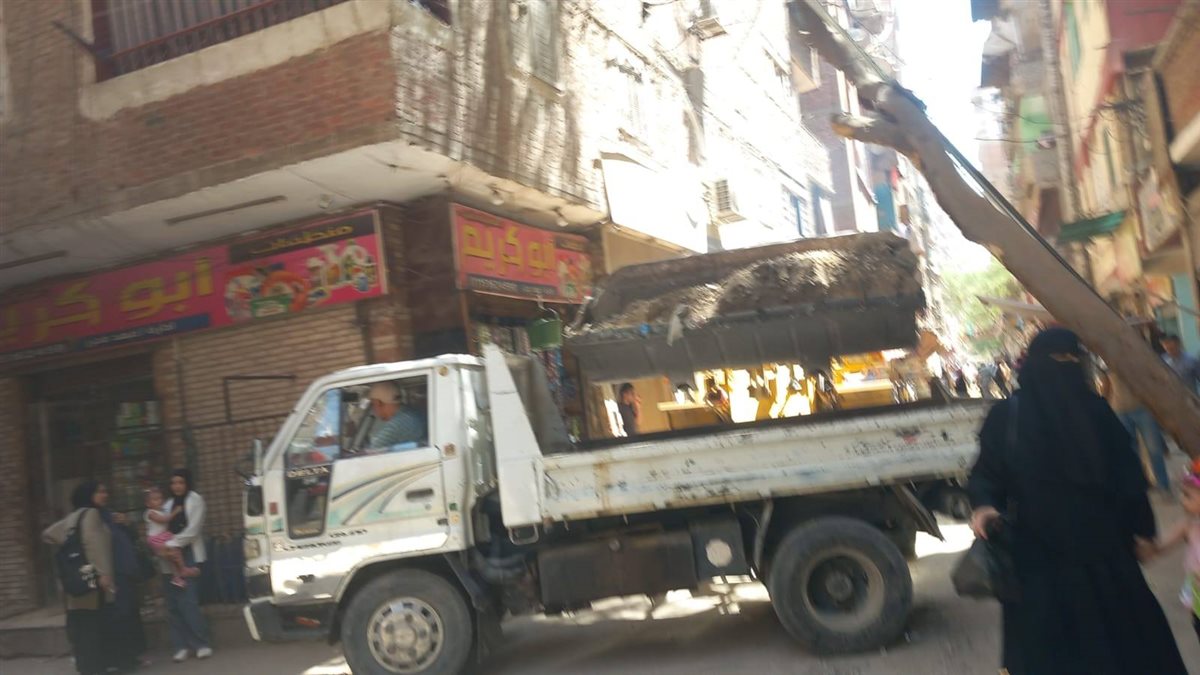 أعمال التجريد بشارع بين المزارع في البساتين