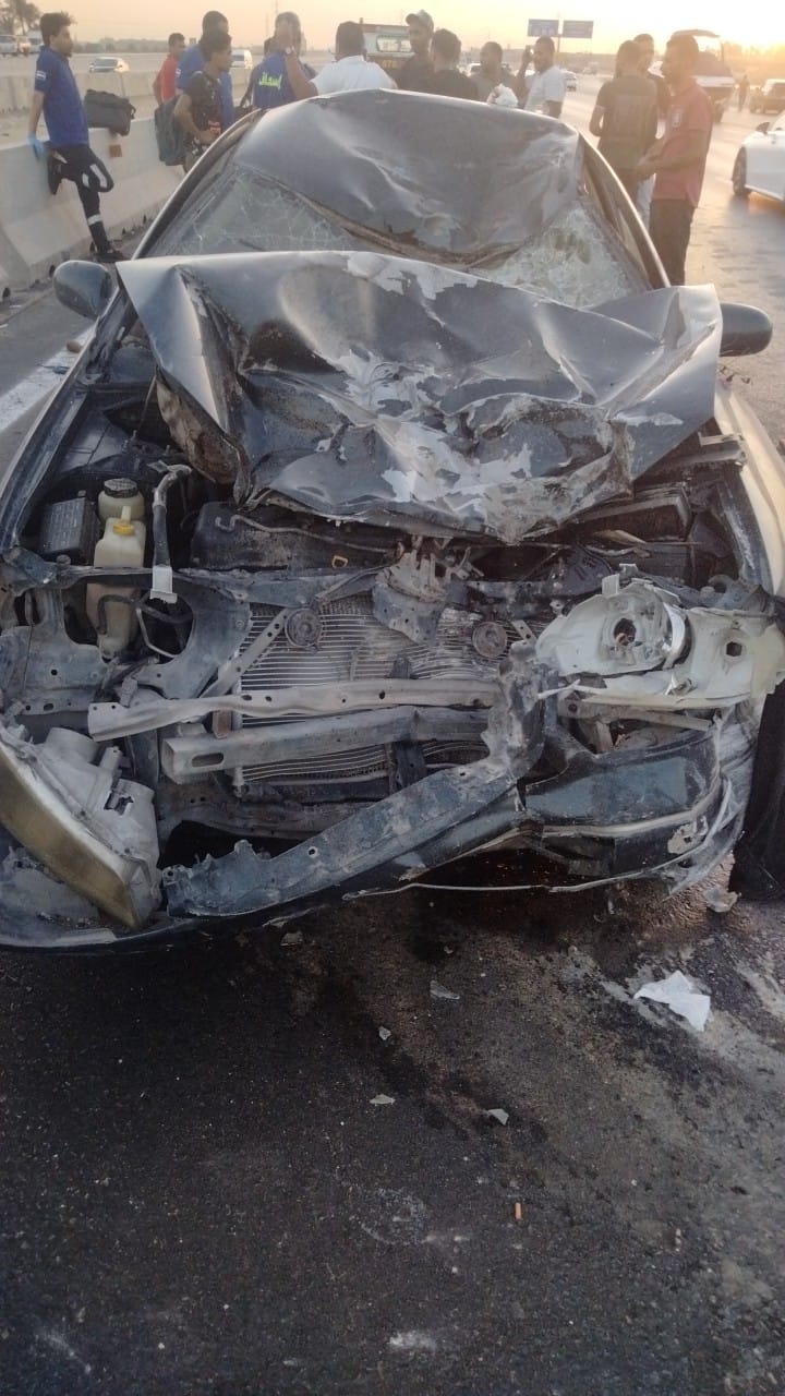 تصادم سيارة وموتوسيكل بطريق مصر إسكندرية الصحراوي