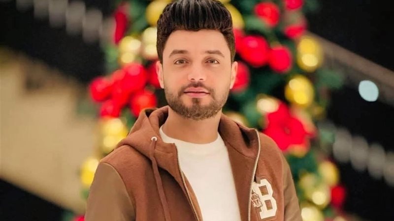 المطرب أحمد عامر