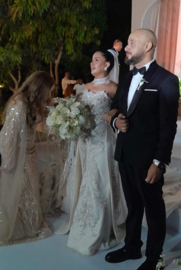 الصور الأولى من حفل زفاف الروائي محمد صادق على الكاتبة نورهان أبو بكر