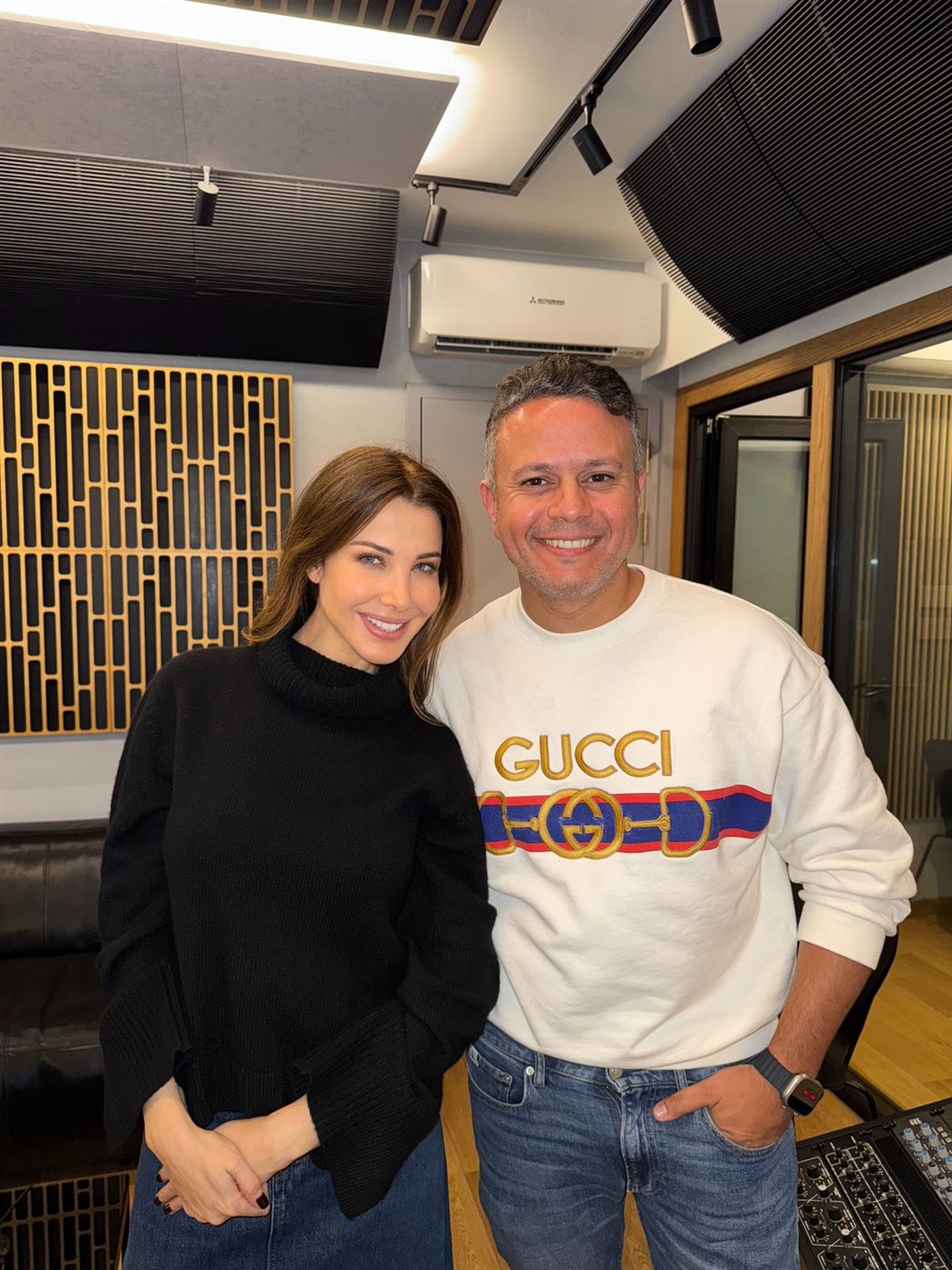 نانسي عجرم والمنتج محمد حامد