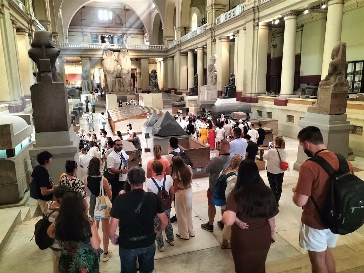 المتحف المصري بالتحرير يستقبل الزائرين من أنحاء العالم