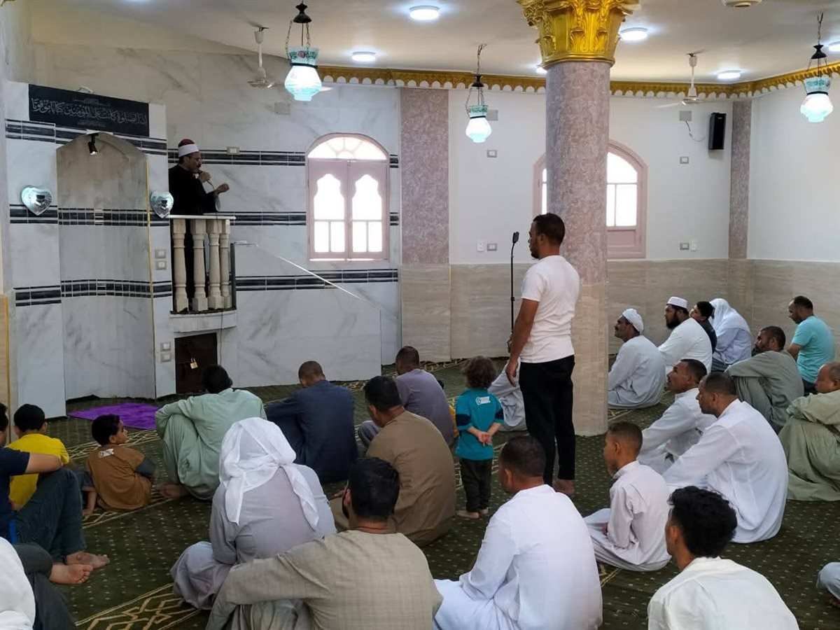 موعد أذان الظهر اليوم