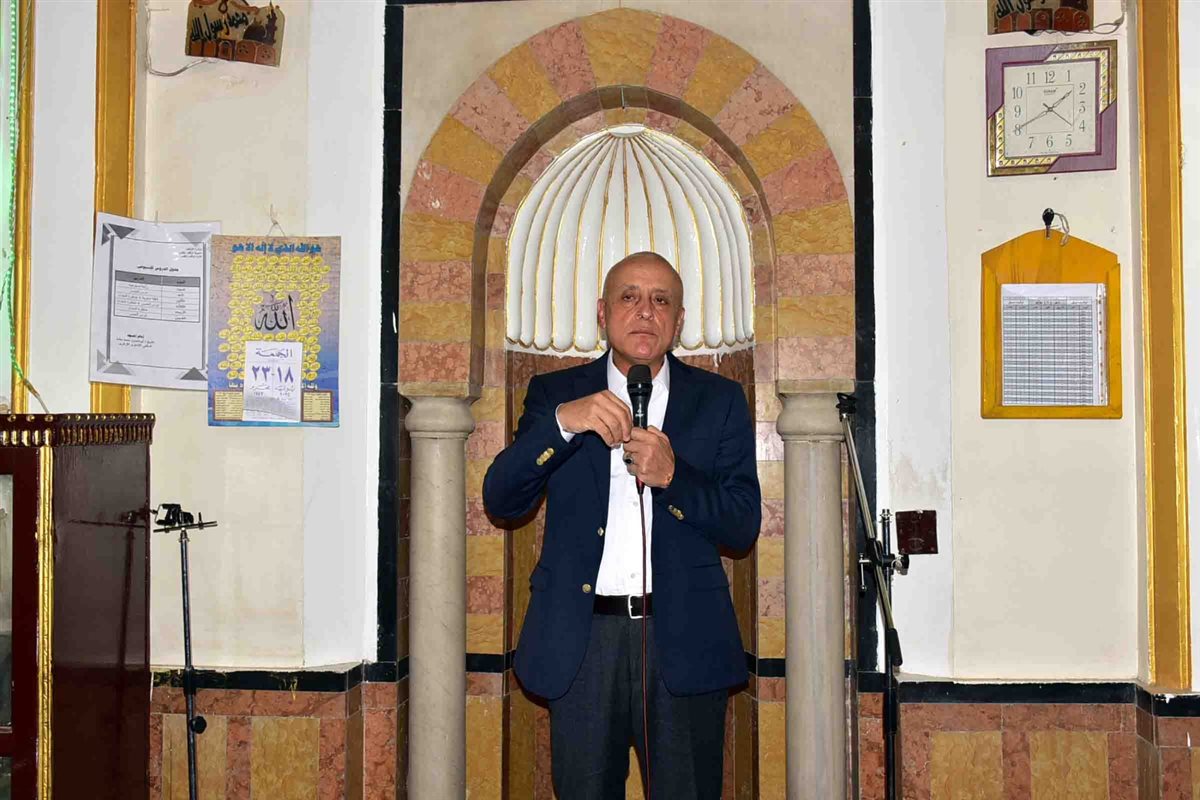 محافظ الأقصر وتطوير مسجد احمد النجم