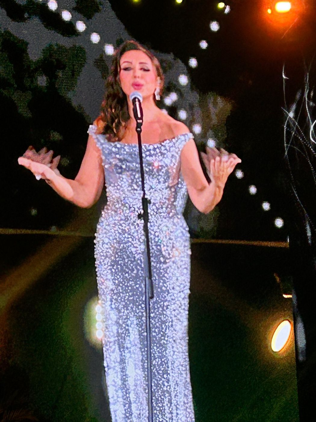 أنغام تشعل حفلها بمهرجان العلمين الجديد بنستخته الثالثة