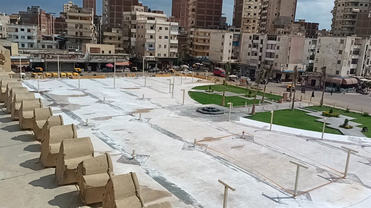 وزير الأوقاف ومفتي الجمهورية يفتتحان مشروع تطوير ساحة مسجد سيدي إبراهيم الدسوقي بكفر الشيخ بالتعاون مع وزارة الثقافة