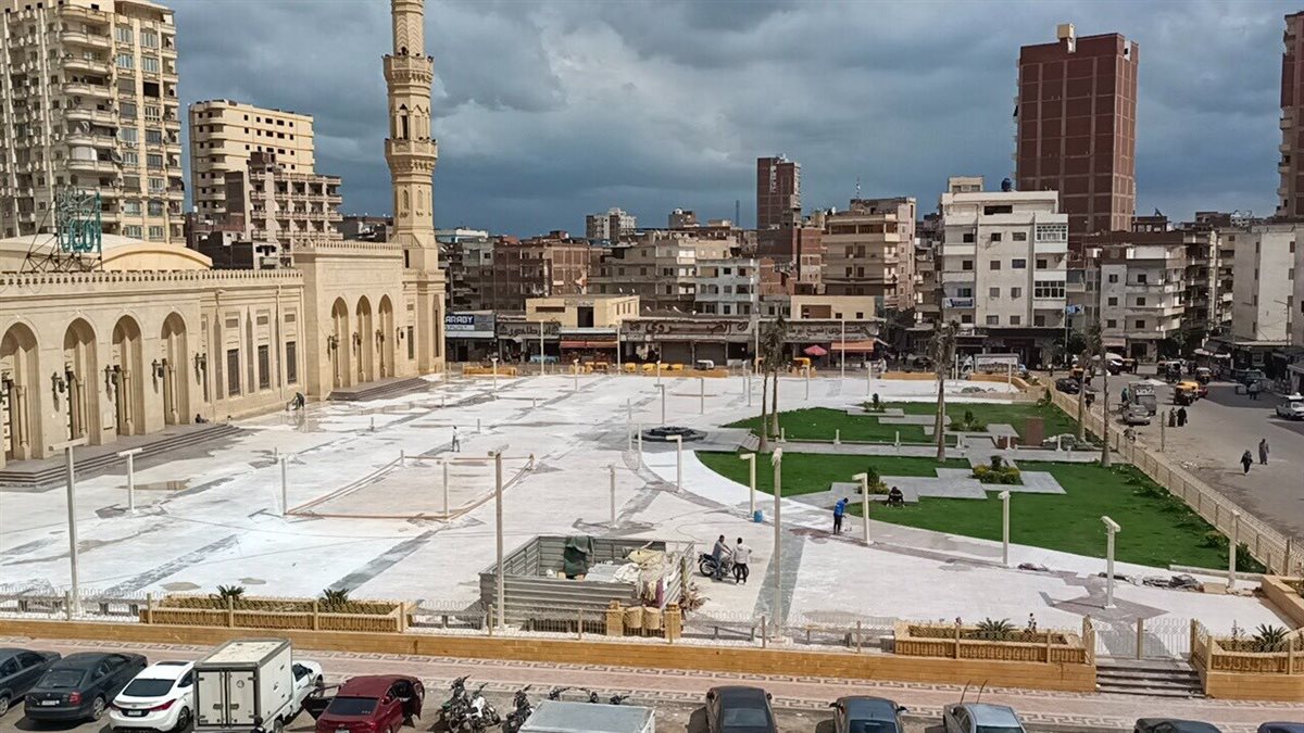 وزير الأوقاف ومفتي الجمهورية يفتتحان مشروع تطوير ساحة مسجد سيدي إبراهيم الدسوقي بكفر الشيخ بالتعاون مع وزارة الثقافة