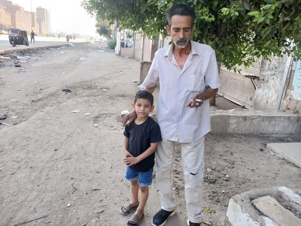 الصغير ابراهيم ووالده 