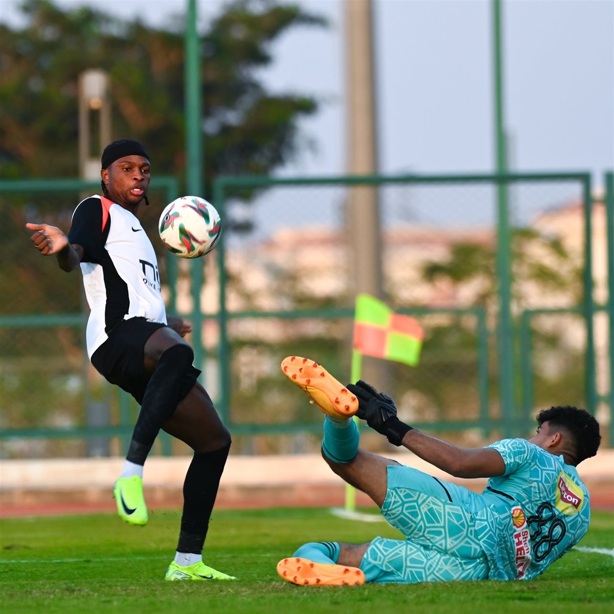 <strong>صور من مباراة الزمالك والشمس الودية </strong>