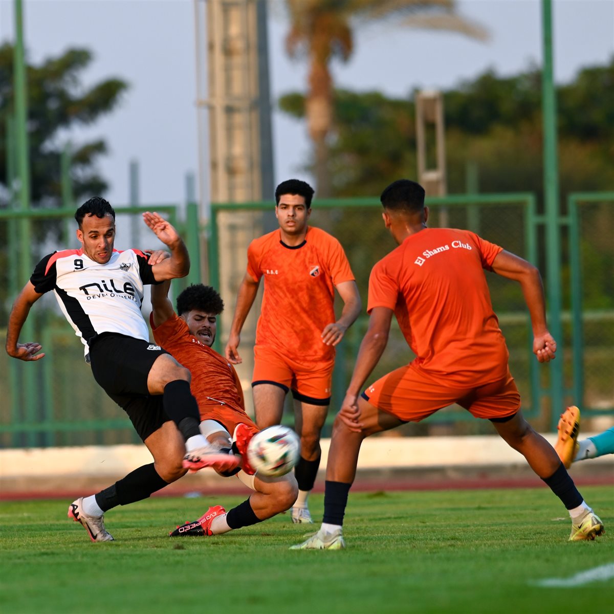 <strong>صور من مباراة الزمالك والشمس الودية </strong>