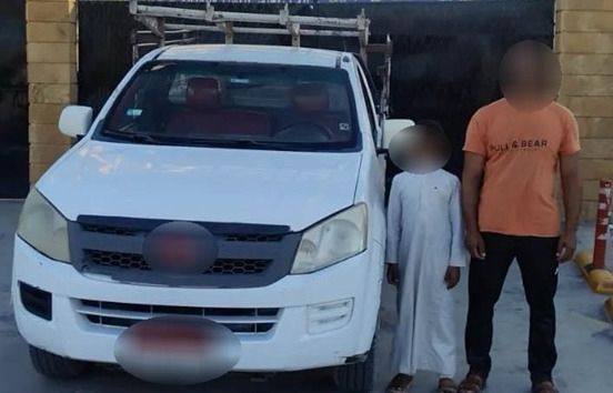 القبض علي والد طفل لسماحه لنجله بقيادة سيارة نقل وتعريض حياة المواطنين للخطر بالبحيرة 