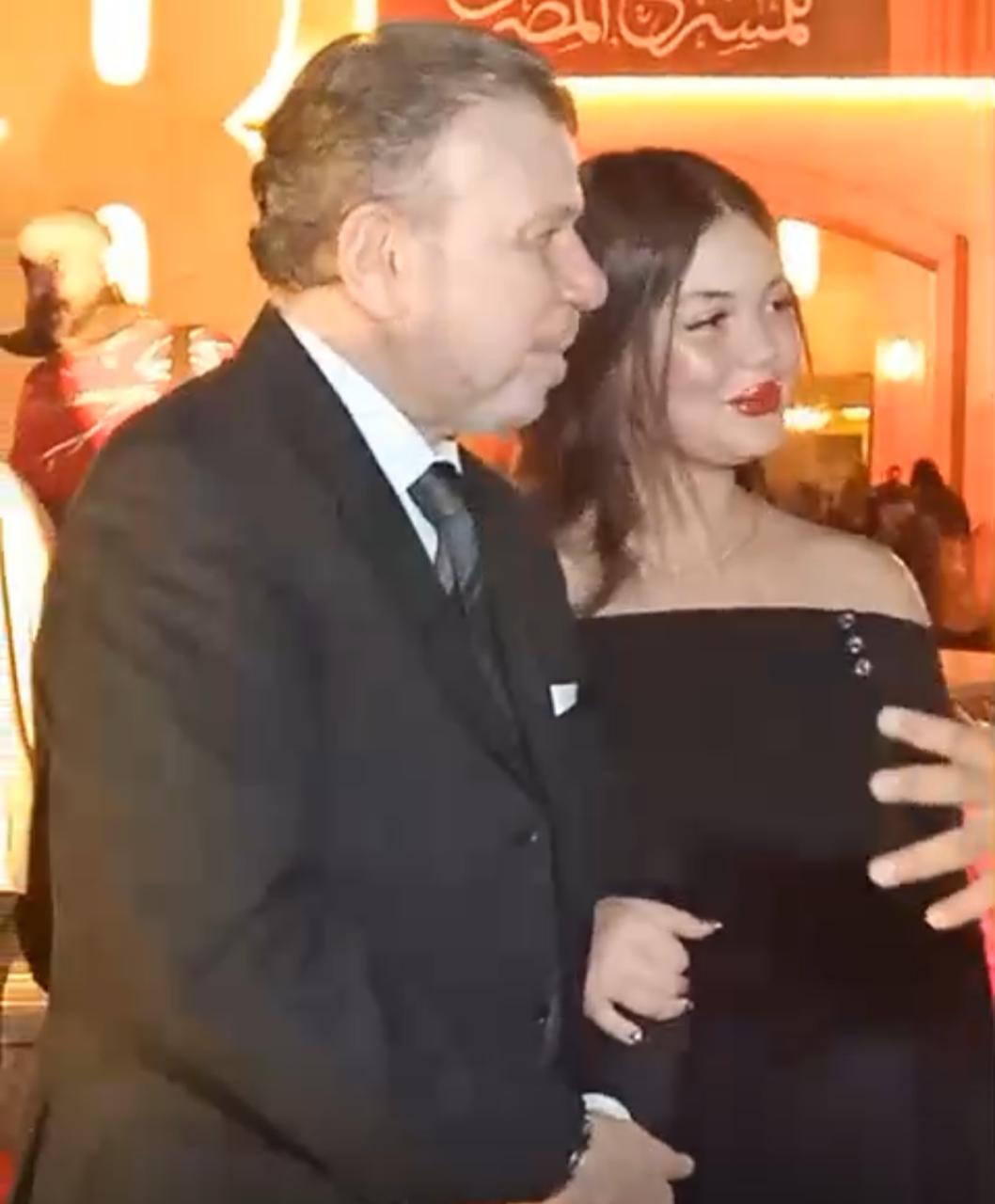 أحمد سلامة وابنته في الدورة الدورة الـ 18 من المهرجان القومي للمسرح المصري