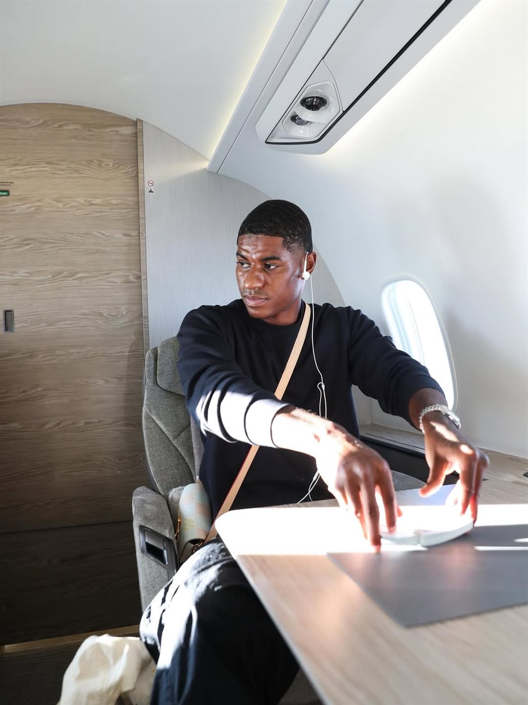 راشفورد أثناء توجهه إلى إسبانيا من أجل الانضمام إلى نادي برشلونة 