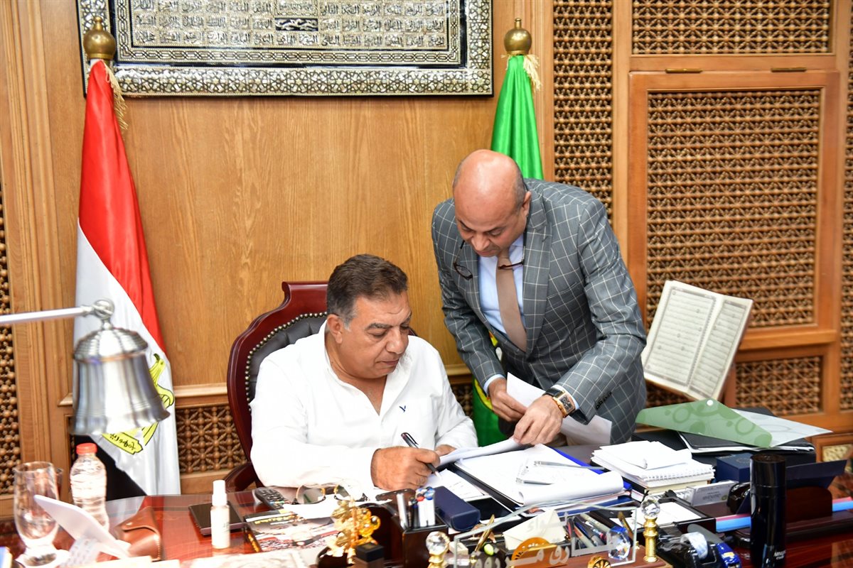 محافظ الدقهلية يعتمد حركة تنقلات مديري ووكلاء الإدارات التعليمية