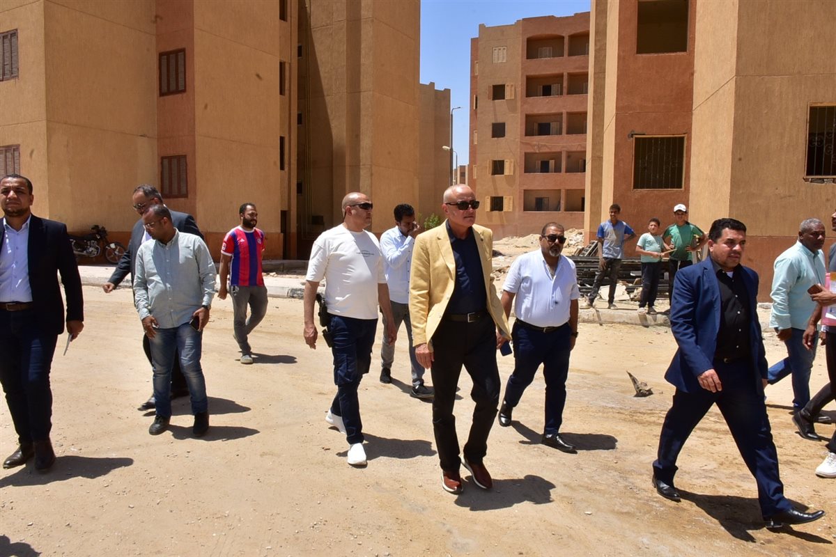 محافظ الأقصر يتفقد مشروعات بالطود