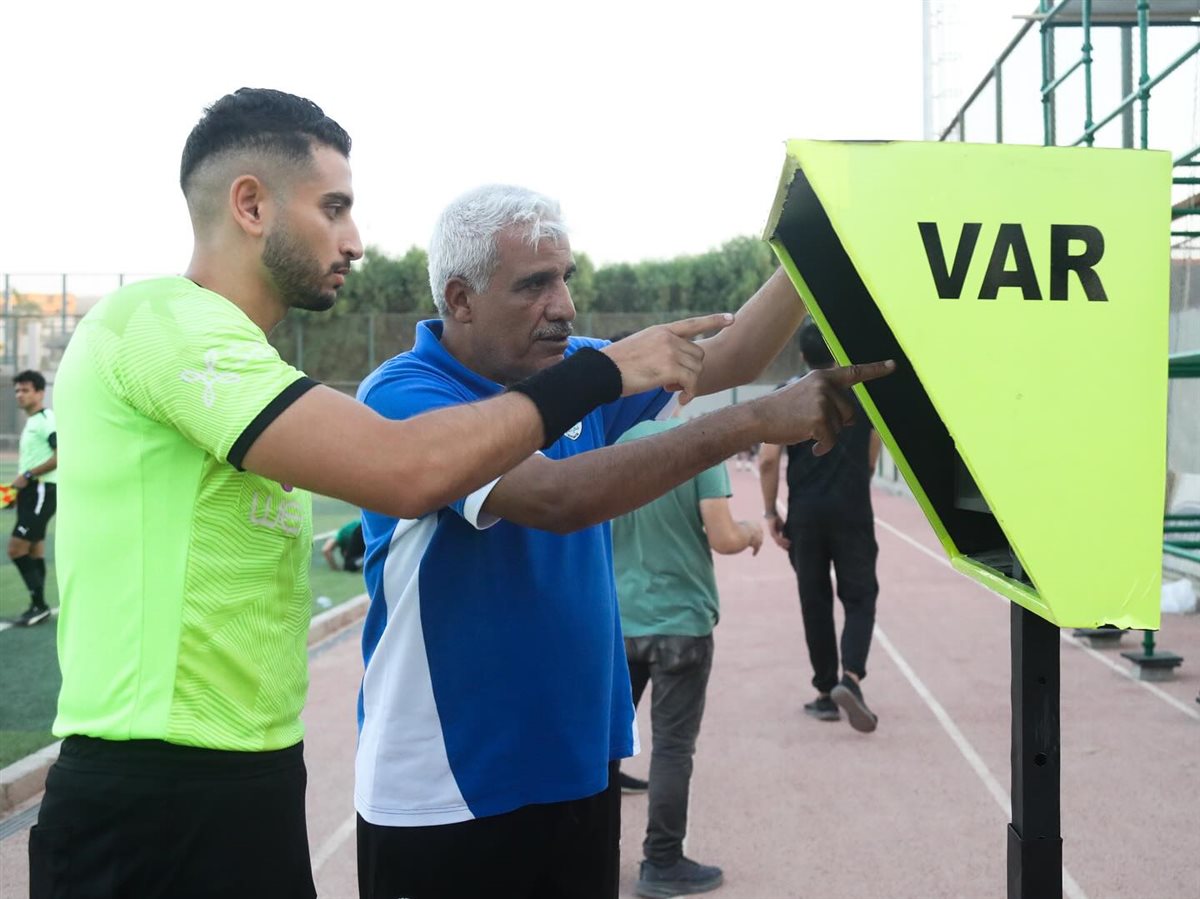 معسكر رخص الـ VAR (10)