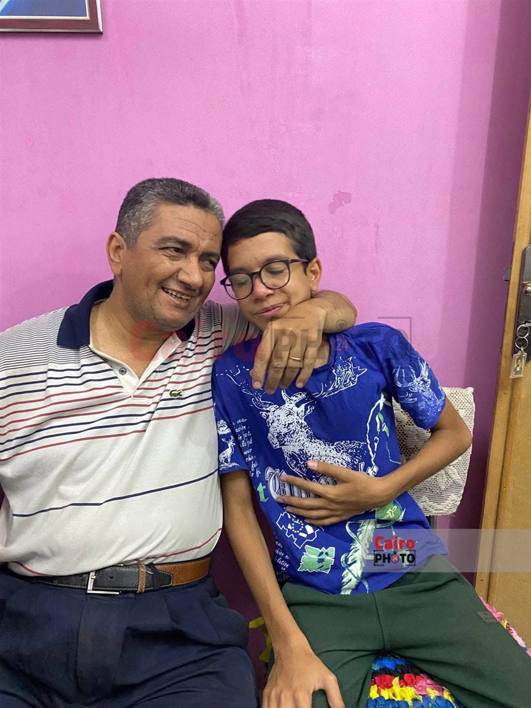 باسم دحيح الأقصر وبكاء في حضن والده بعد النتيجة