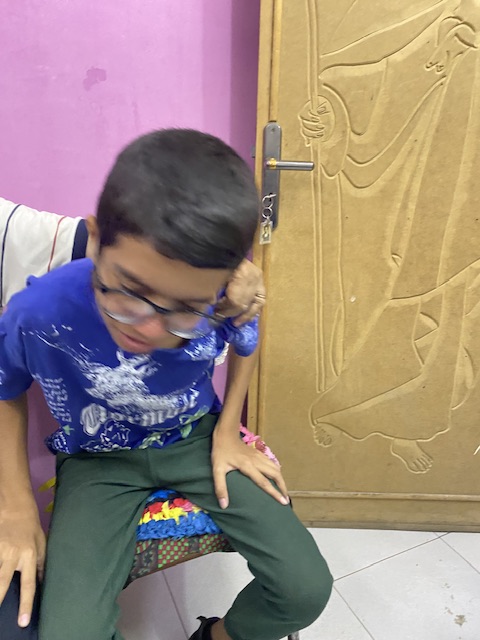 باسم دحيح الأقصر وبكاء في حضن والده بعد النتيجة