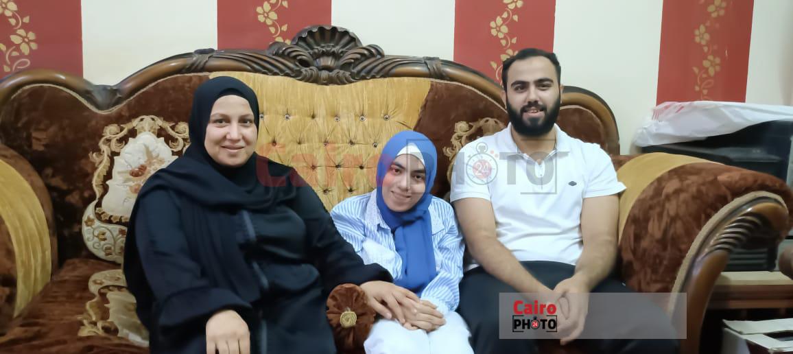 ياسمين الكومي مريضة ضمور العضلات طالبة الثانوية العامة