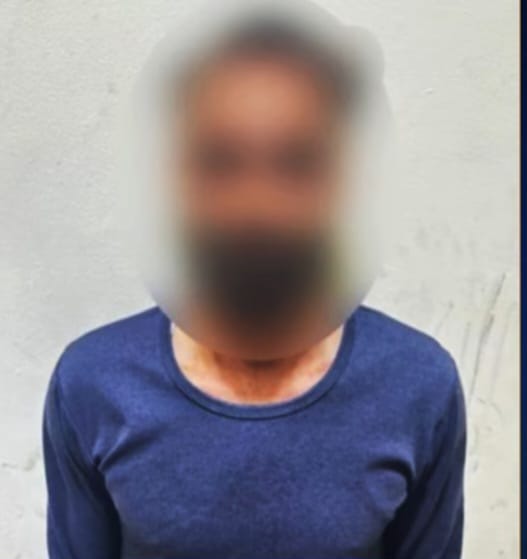 ضبط قائد سيارة لاصطدامة بدراجة نارية بالمعادي