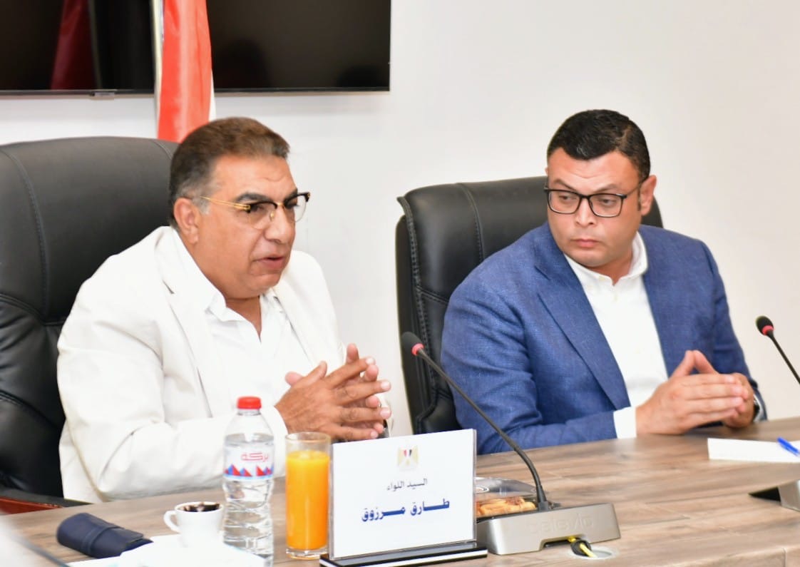 محافظ الدقهلية ووزير الإسكان يتابعان سير العمل بمنظومتي مياه الشرب والصرف الصحي والمشروعات الجاري تنفيذها بالمحافظة