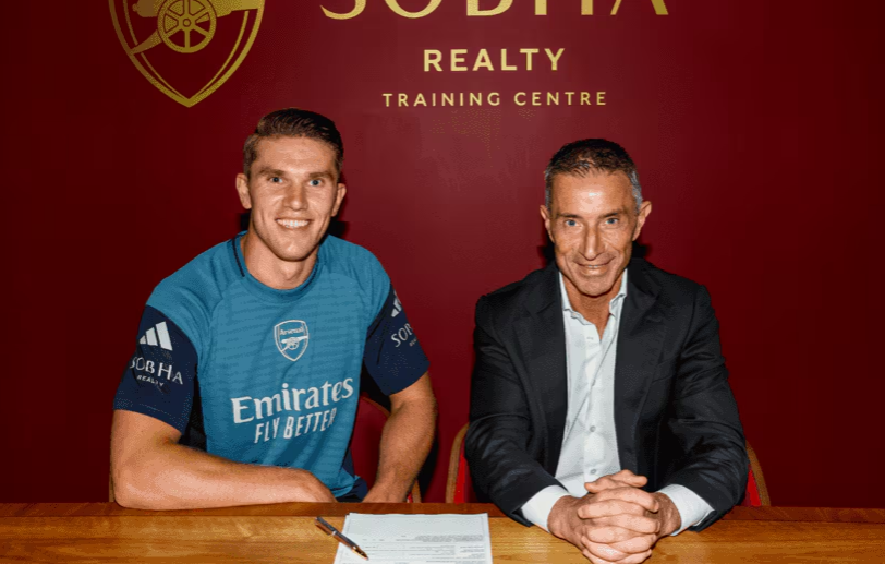 نادي أرسنال يعلن ضم السويدي فيكتور جيوكيريس