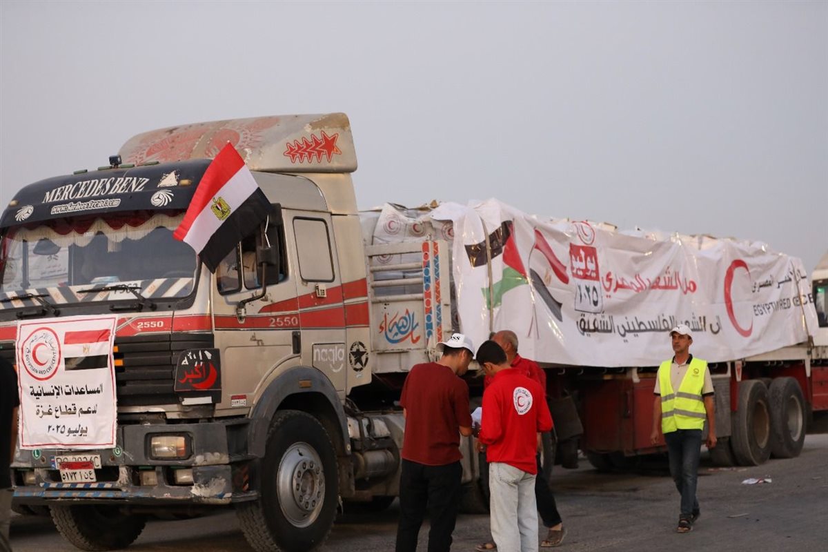 لليوم الثاني على التوالي.. قافلة «زاد العزة من مصر لغزة» تنطلق نحو غزة حاملة 1500 طن مساعدات