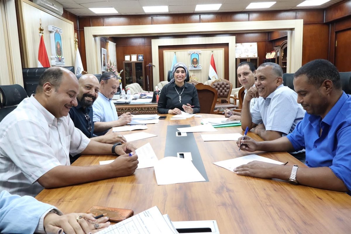 صابرين عبد الجليل رئيس الجامعة