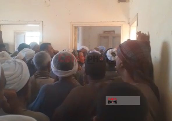 زحام شديد على صرف الأسمدة