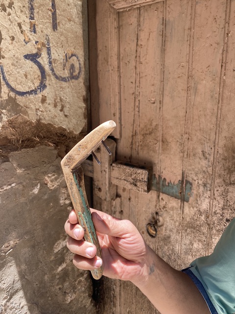 أقدم باب في الاقصر من 130سنة&nbsp;