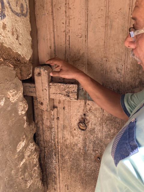 أقدم باب في الاقصر من 130سنة&nbsp;
