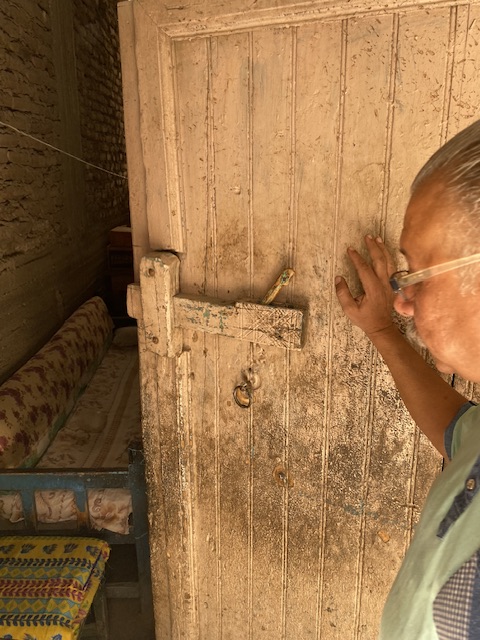 أقدم باب في الاقصر من 130سنة&nbsp;