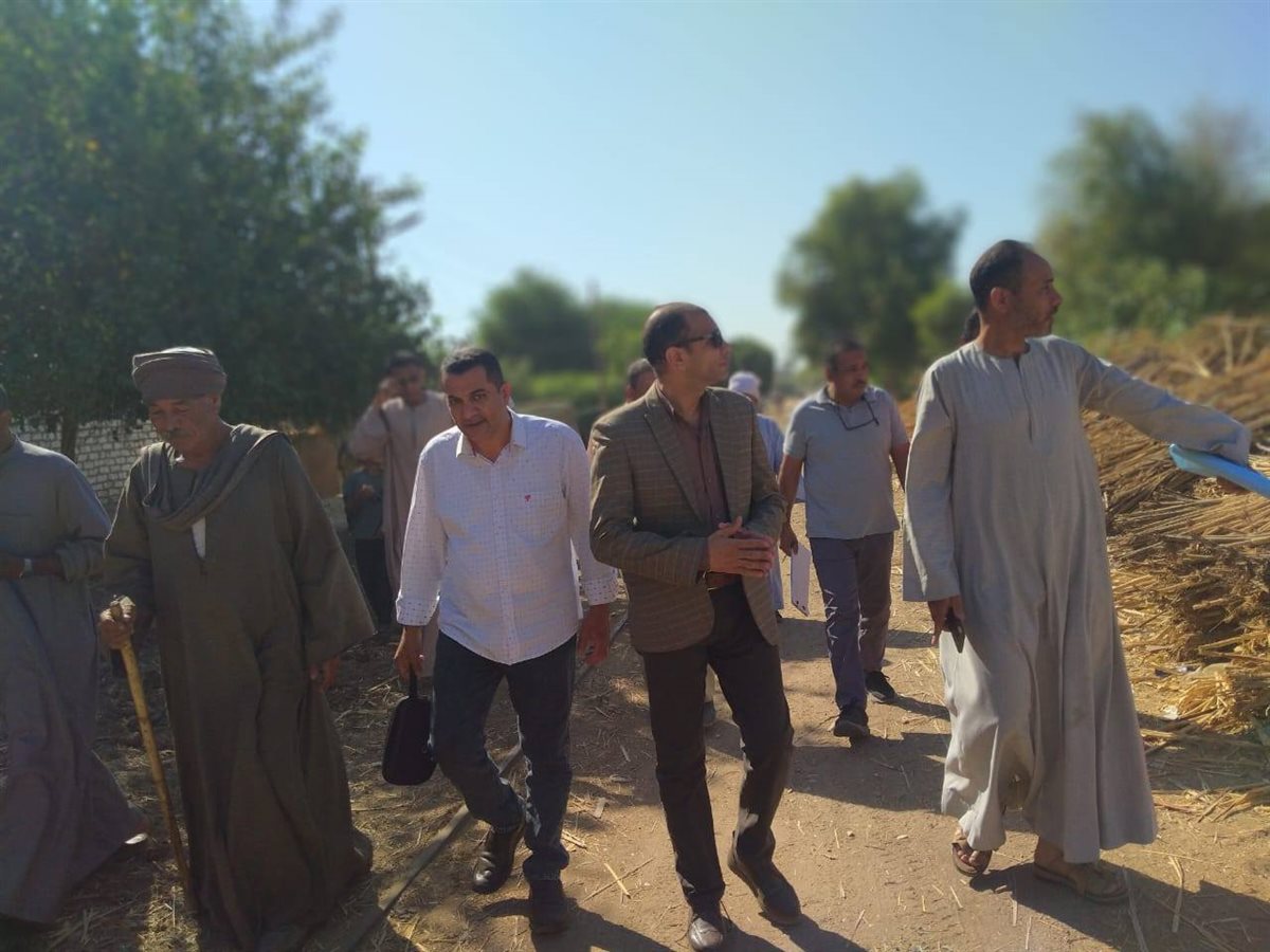 فريق من الطب البيطري في قرية برخيل