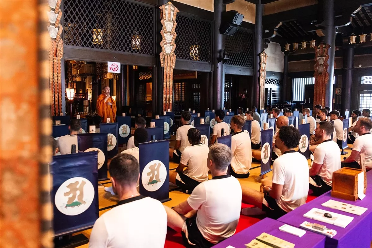 صور محمد صلاح أثناء زيارة معبد إيكوين