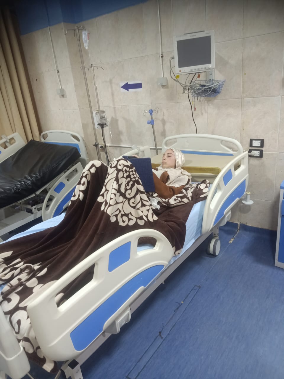 الطالبة سارة محمد لطفي التي انتصرت على الكانسر والثانوية العامة