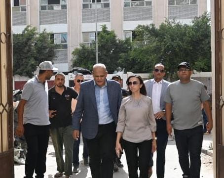 محافظ البحيرة تتفقد الأماكن الأثرية والخدمية بمدينة رشيد