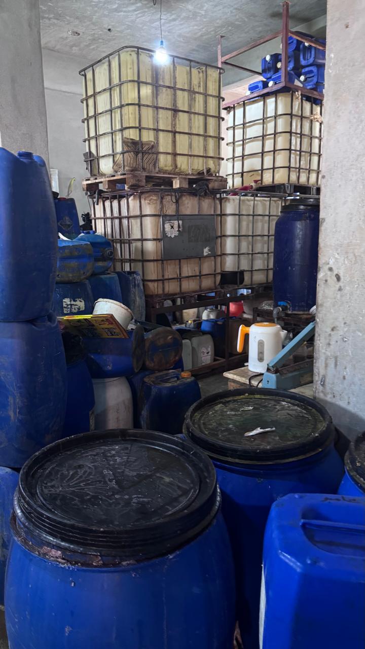 ضبط 25 طن منظفات داخل كيان مخالف غير مرخص في المنوفية