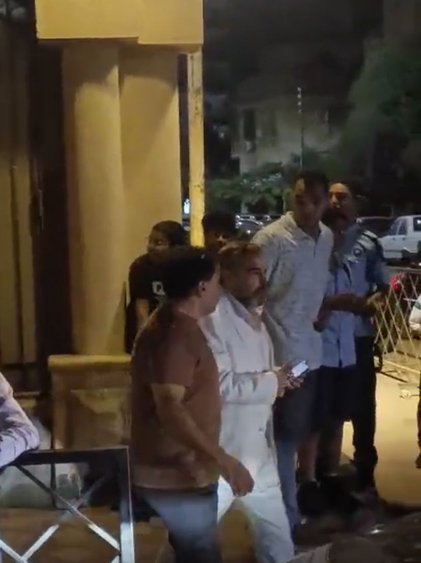 علي الحجار ومحمد لطفي وحجاج عبد العظيم أبرز الحضور بعزاء لطفي لبيب 