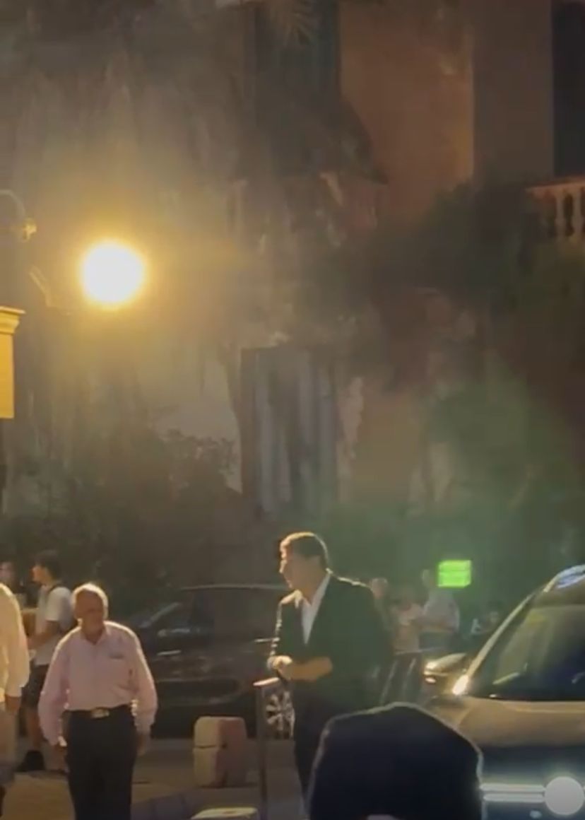 علي الحجار ومحمد لطفي وحجاج عبد العظيم أبرز الحضور بعزاء لطفي لبيب 