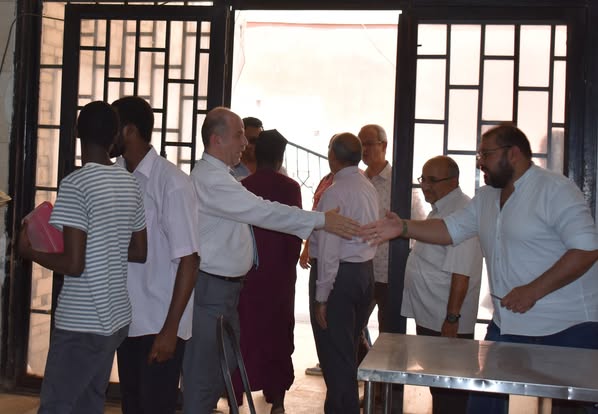 تماشيا مع توجيهات الإمام الأكبر.. رئيس البعوث الإسلامية يتفقد وجبات الطعام المقدمة للطلاب الوافدين للتأكد من الاشتراطات