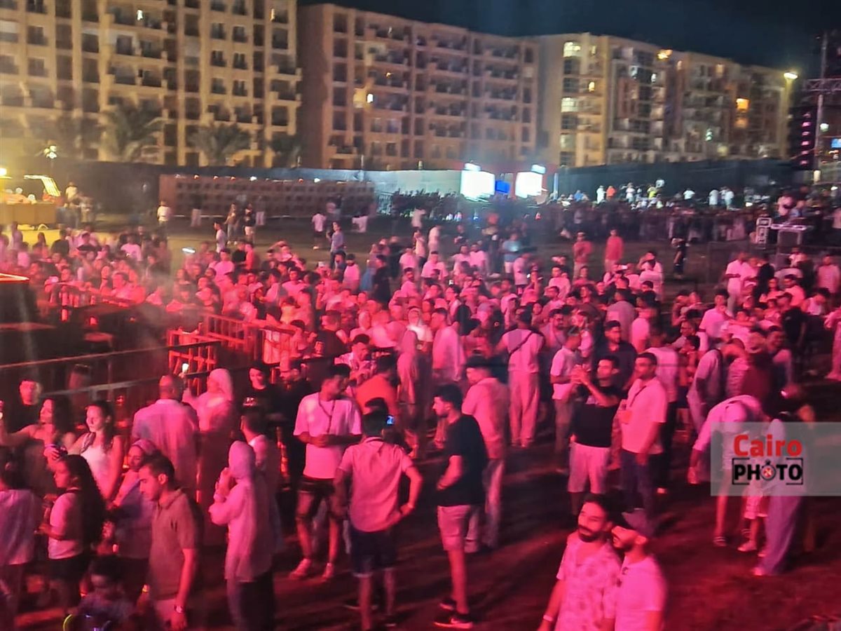 الاستعدادات النهائية لحفل محمد رمضان في جولف بورتو مارينا