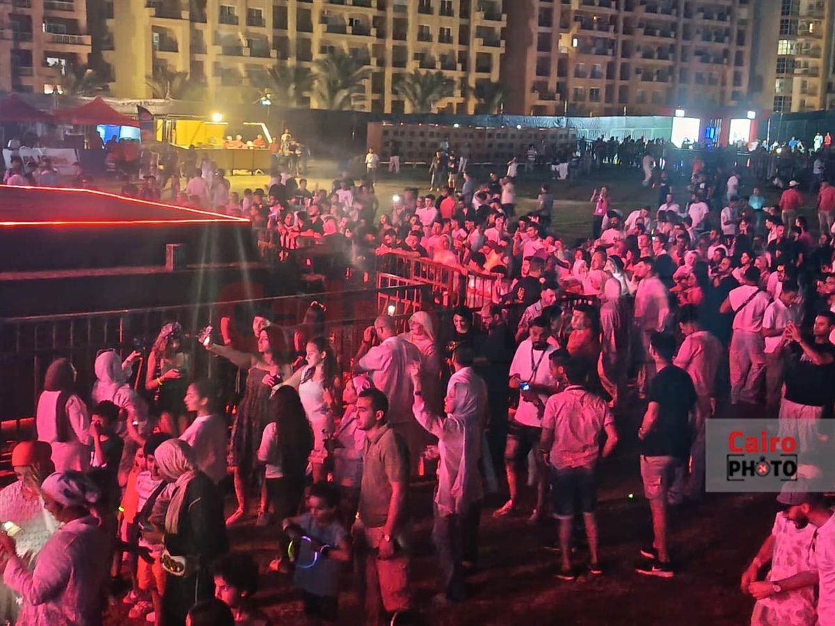 الاستعدادات النهائية لحفل محمد رمضان في جولف بورتو مارينا