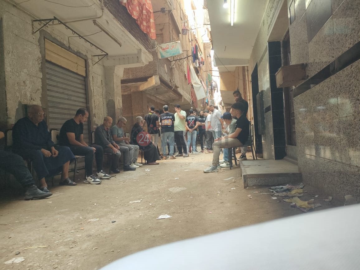 أسرة ضحية الفنان محمد رمضان في إنتظار وصول الجثمان (4)